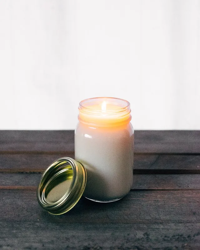 Oud & Amber Soy Candle