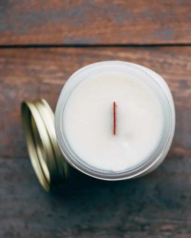 Oud & Amber Soy Candle