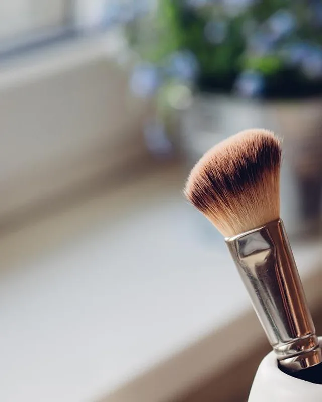 Kabuki Blending Brush